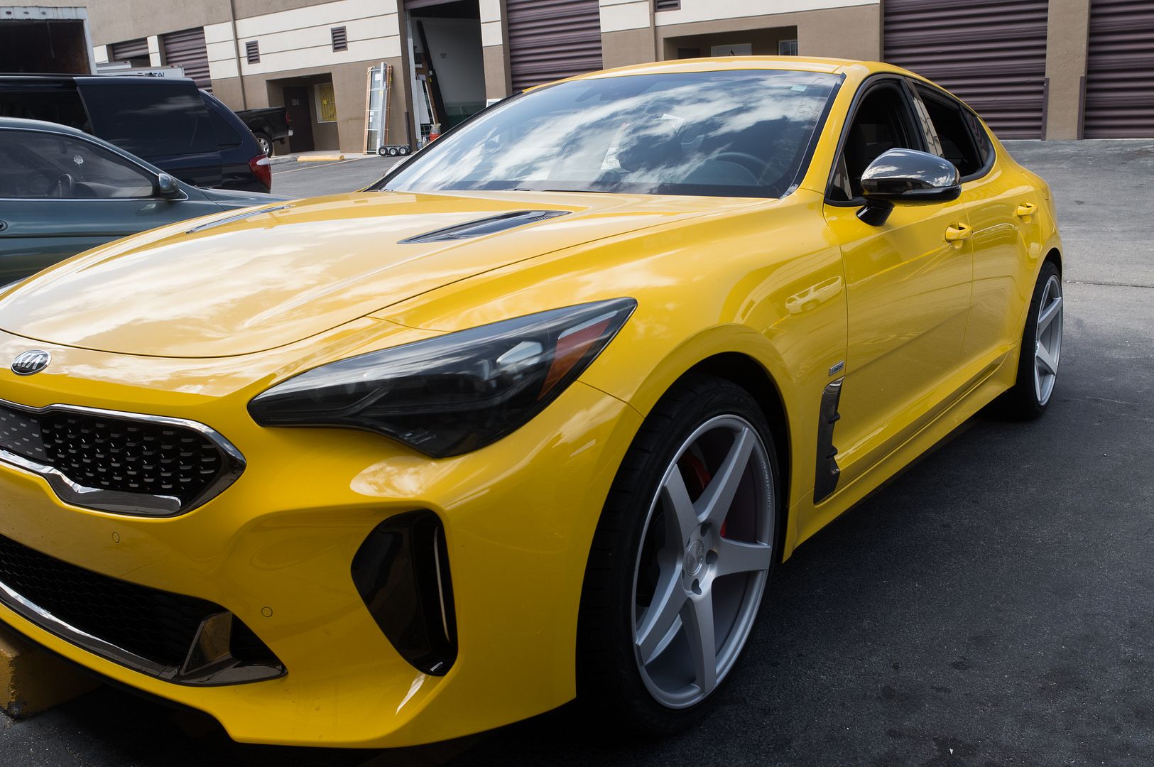 Official Sunset Yellow Kia Stinger Pictures Thread - Page 2
